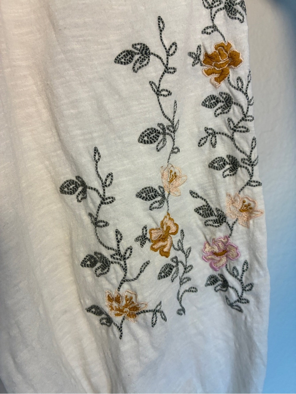 Lucky Brand 100% Cotton Cream Embroidered Floral Pink Orange Green Wrap Top Boho - Picture 5 of 9